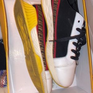 Fendi shoes size 8